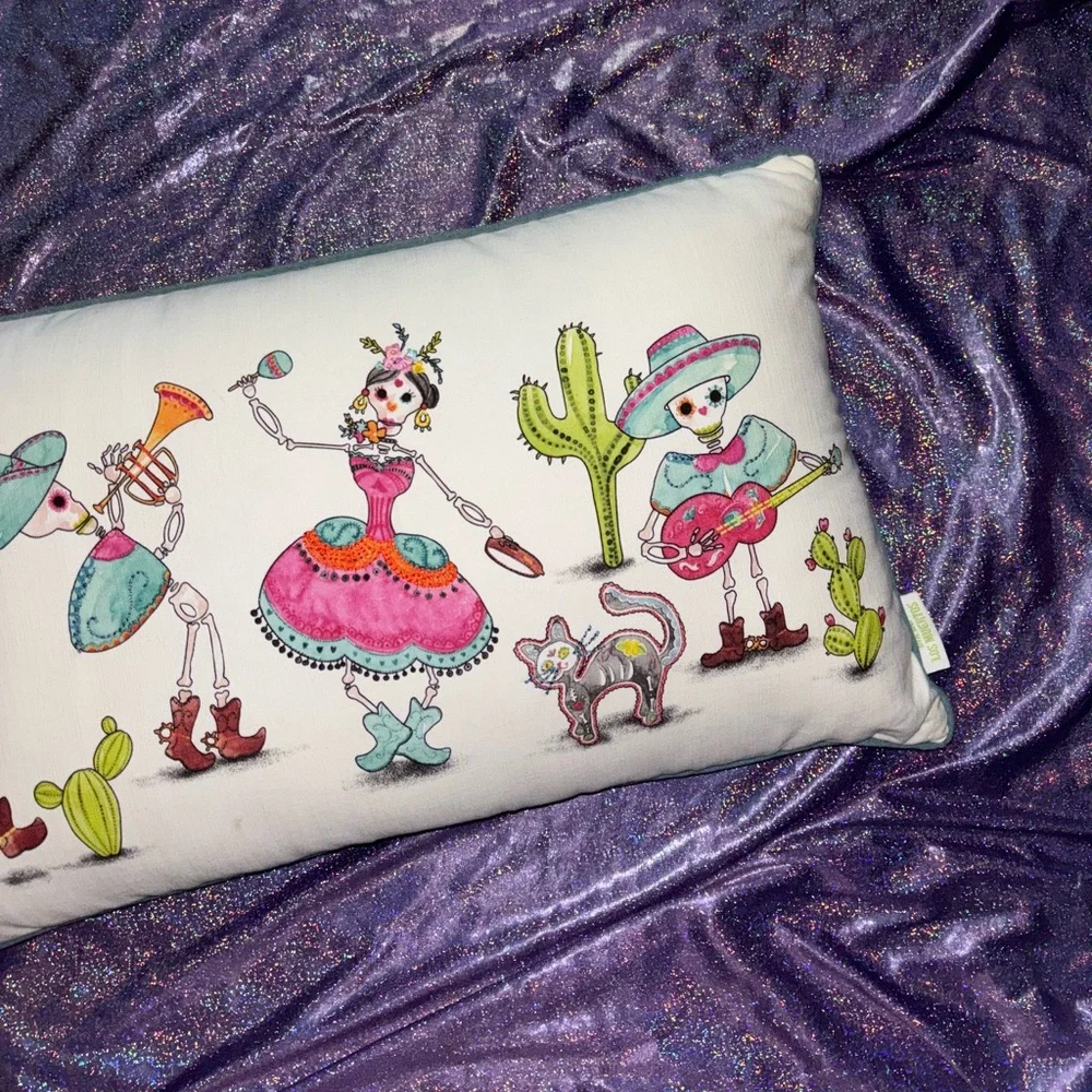 Dia De Los Muertos Throw Pillow